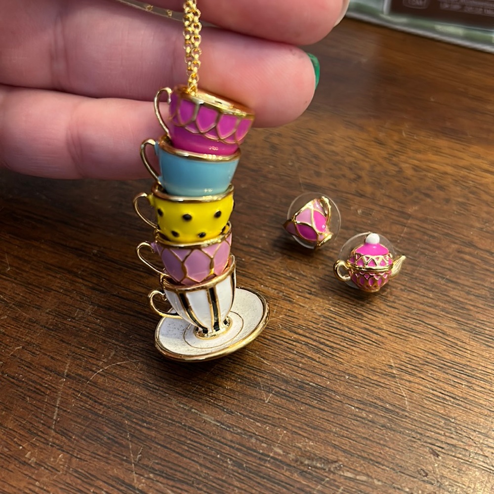 Kate Spade Teacup necklace & earrings set